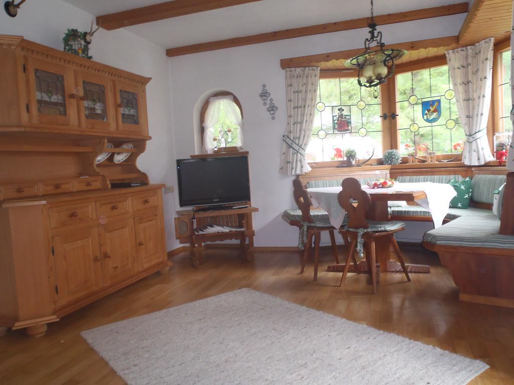 Ferienhaus Bergfreund Миттенвальд Номер фото