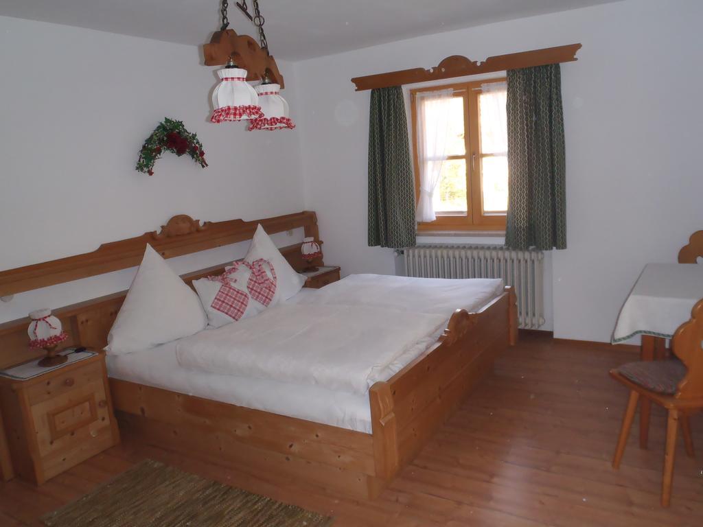 Ferienhaus Bergfreund Миттенвальд Номер фото
